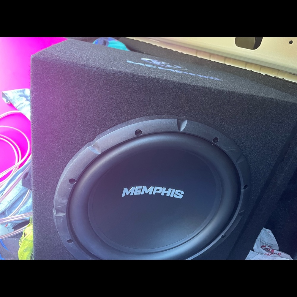 -/“ sub and amp
